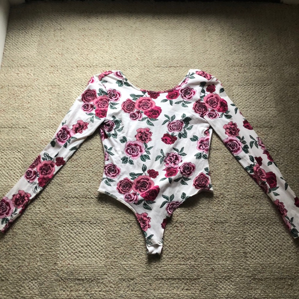 🌷Floral bodysuit